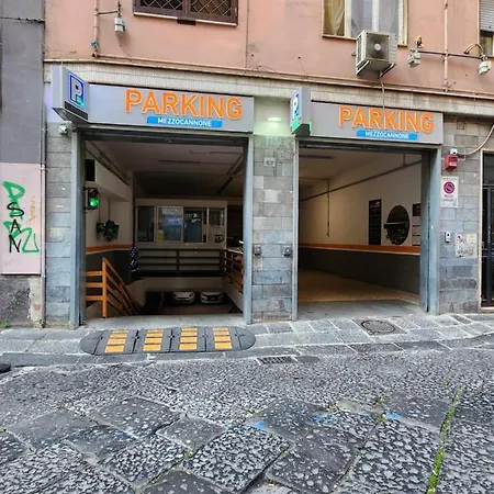 San Gennaro * Nápoly